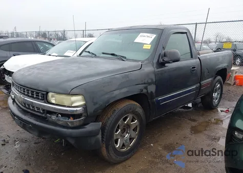 2001 Chevrolet Silverado 1500 Ls z USA, uszkodzony, nr VIN 1GCEC14T61Z288756